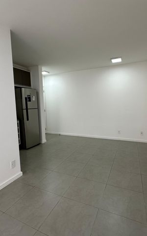 Apartamento à venda com 63m², 2 quartos e 1 vaga Apartamento à venda com 63m², 2 quartos e 1 vagaSala