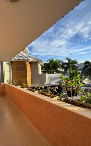 Casa de condomínio à venda com 270m², 4 quartos e 2 vagas