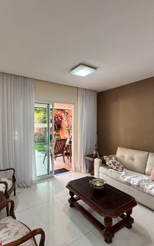 Casa de condomínio à venda com 270m², 4 quartos e 2 vagas