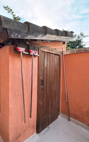 Casa de condomínio à venda com 270m², 4 quartos e 2 vagas