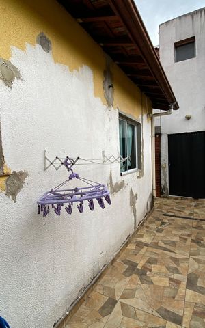 Casa à venda com 180m², 3 quartos e 2 vagas