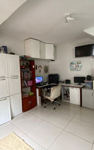 Casa à venda com 180m², 3 quartos e 2 vagas