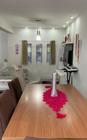 Casa à venda com 180m², 3 quartos e 2 vagas