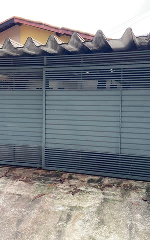 Casa à venda com 180m², 3 quartos e 2 vagas