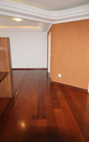Apartamento para alugar com 186m², 4 quartos e 3 vagasSala