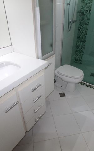 Apartamento para alugar com 186m², 4 quartos e 3 vagasBanheiro