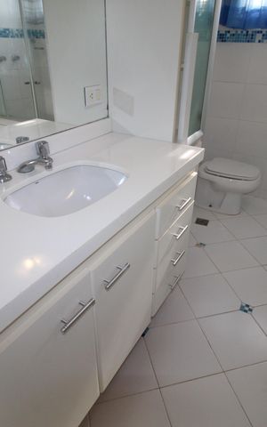 Apartamento para alugar com 186m², 4 quartos e 3 vagasBanheiro da Suíte