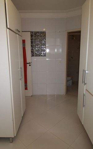 Apartamento para alugar com 186m², 4 quartos e 3 vagasÁrea de Serviço