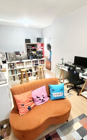 Casa à venda com 180m², 4 quartos e 2 vagas Casa à venda com 180m², 4 quartos e 2 vagasQuarto 5