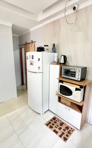 Casa à venda com 180m², 4 quartos e 2 vagas Casa à venda com 180m², 4 quartos e 2 vagasCozinha