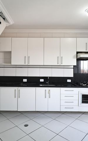 Apartamento à venda com 108m², 2 quartos e 2 vagasCozinha 