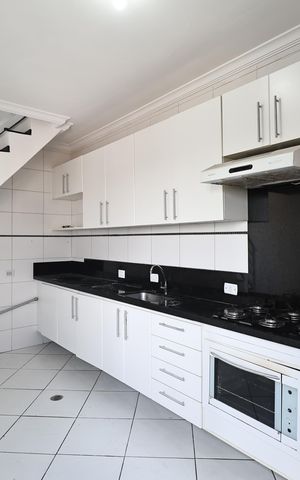Apartamento à venda com 108m², 2 quartos e 2 vagasCozinha
