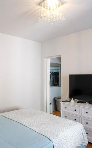 Casa à venda com 120m², 3 quartos e 2 vagasSuíte 