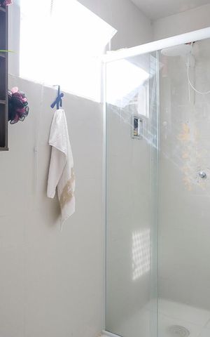 Casa à venda com 120m², 3 quartos e 2 vagasBanheiro