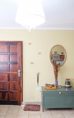 Casa à venda com 120m², 3 quartos e 2 vagasSala