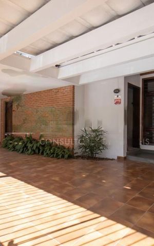 Casa à venda com 212m², 4 quartos e 4 vagas