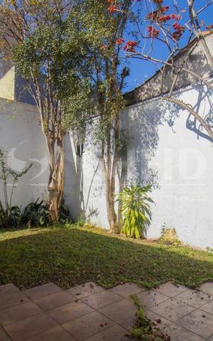 Casa à venda com 212m², 4 quartos e 4 vagas