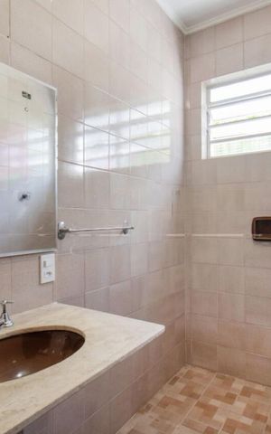 Casa à venda com 212m², 4 quartos e 4 vagas