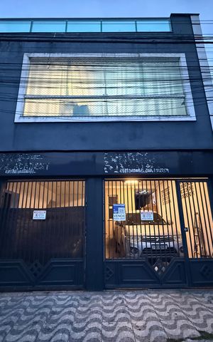 Casa para alugar com 525m², 6 quartos e 2 vagas Casa para alugar com 525m², 6 quartos e 2 vagasFachada