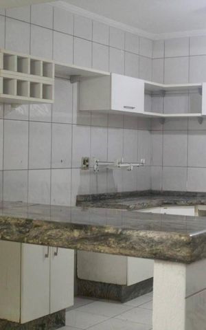 Casa para alugar com 525m², 6 quartos e 2 vagas Casa para alugar com 525m², 6 quartos e 2 vagasCozinha