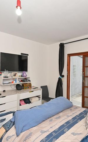 Casa à venda com 125m², 3 quartos e 2 vagasSuíte