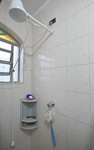 Casa à venda com 125m², 3 quartos e 2 vagasBanheiro