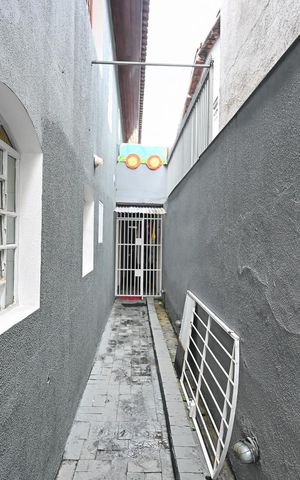 Casa à venda com 125m², 3 quartos e 2 vagasCorredor Externo