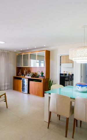 Apartamento à venda com 192m², 3 quartos e 3 vagasSala