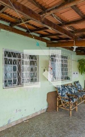 Casa à venda com 200m², 4 quartos e 5 vagasÁrea externa