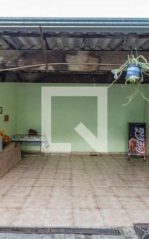 Casa à venda com 200m², 4 quartos e 5 vagasÁrea externa