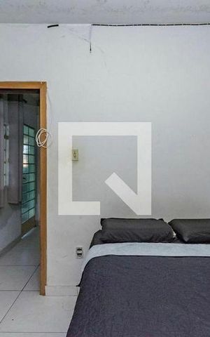 Casa à venda com 200m², 4 quartos e 5 vagasQuarto