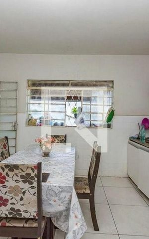 Casa à venda com 200m², 4 quartos e 5 vagasCozinha