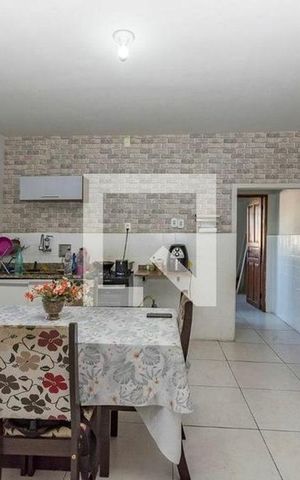 Casa à venda com 200m², 4 quartos e 5 vagasCozinha