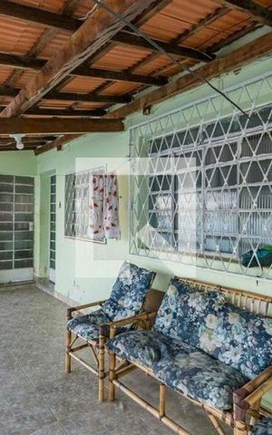 Casa à venda com 200m², 4 quartos e 5 vagasÁrea externa
