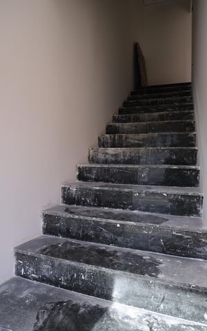 Casa à venda com 118m², 3 quartos e 4 vagasEscada