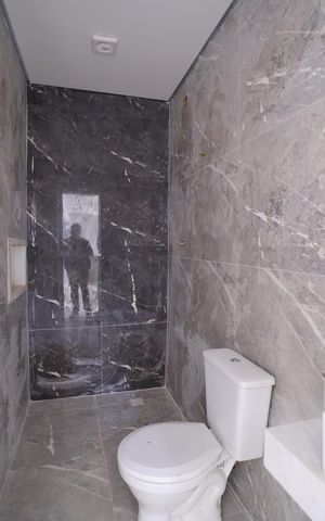Casa à venda com 118m², 3 quartos e 4 vagasBanheiro Social