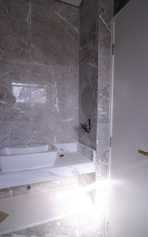Casa à venda com 118m², 3 quartos e 4 vagasBanheiro do Quarto 1