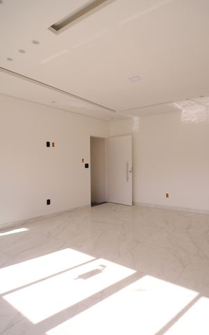 Casa à venda com 118m², 3 quartos e 4 vagasSala