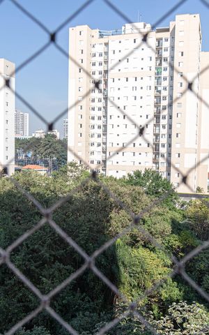 Apartamento à venda com 71m², 3 quartos e 2 vagasQuarto 1 - vista
