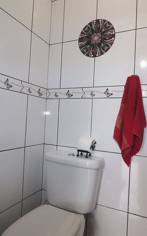 Casa à venda com 156m², 2 quartos e 2 vagasLavabo