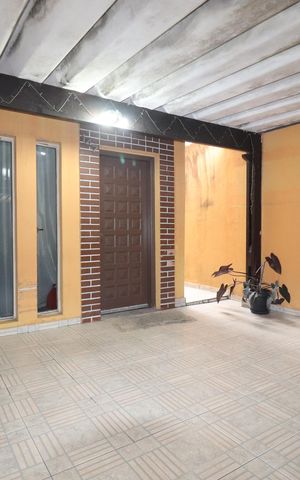Casa à venda com 156m², 2 quartos e 2 vagasGaragem