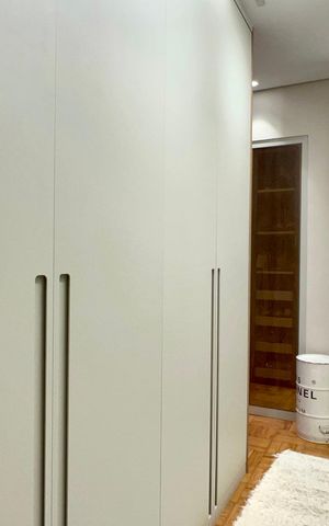 Apartamento para alugar com 180m², 3 quartos e 1 vaga Apartamento para alugar com 180m², 3 quartos e 1 vagaCloset da suíte