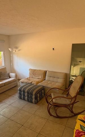 Casa à venda com 608m², 4 quartos e 4 vagas Casa à venda com 608m², 4 quartos e 4 vagasSala