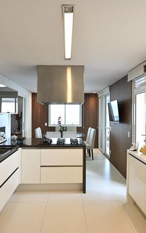 Apartamento à venda com 260m², 3 quartos e 4 vagasCozinha
