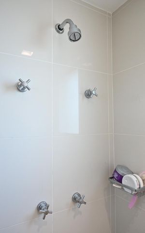 Apartamento à venda com 260m², 3 quartos e 4 vagasBanheiro Suíte 2