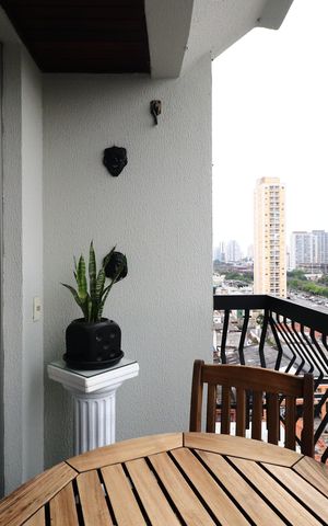 Apartamento para alugar com 65m², 2 quartos e 1 vagaSacada
