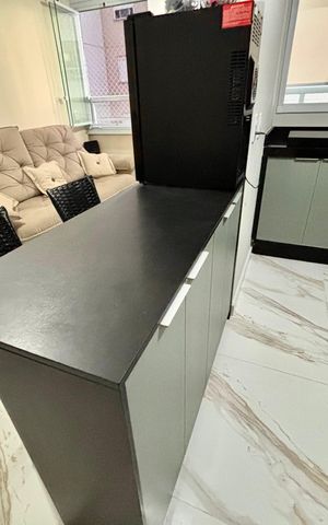 Apartamento à venda com 44m², 2 quartos e 1 vaga Apartamento à venda com 44m², 2 quartos e 1 vagaCozinha - Armários