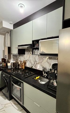 Apartamento à venda com 44m², 2 quartos e 1 vaga Apartamento à venda com 44m², 2 quartos e 1 vagaCozinha - Armários