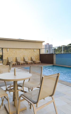 Apartamento para alugar com 154m², 3 quartos e 3 vagasÁrea comum - Piscina
