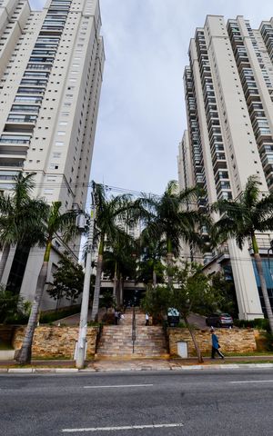 Apartamento para alugar com 154m², 3 quartos e 3 vagasFachada do Condominio 